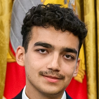 Portrait de Edan Alexander